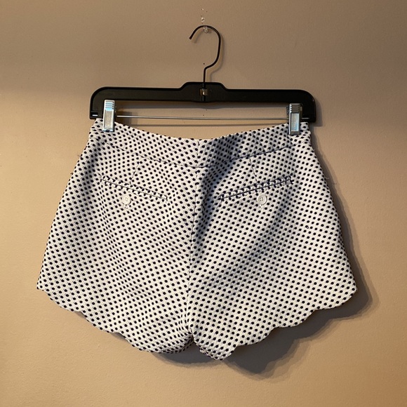 Scalloped Club Monaco Shorts - Picture 5 of 6